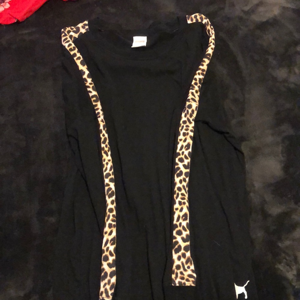Victoria secret love pink long sleeve shirt